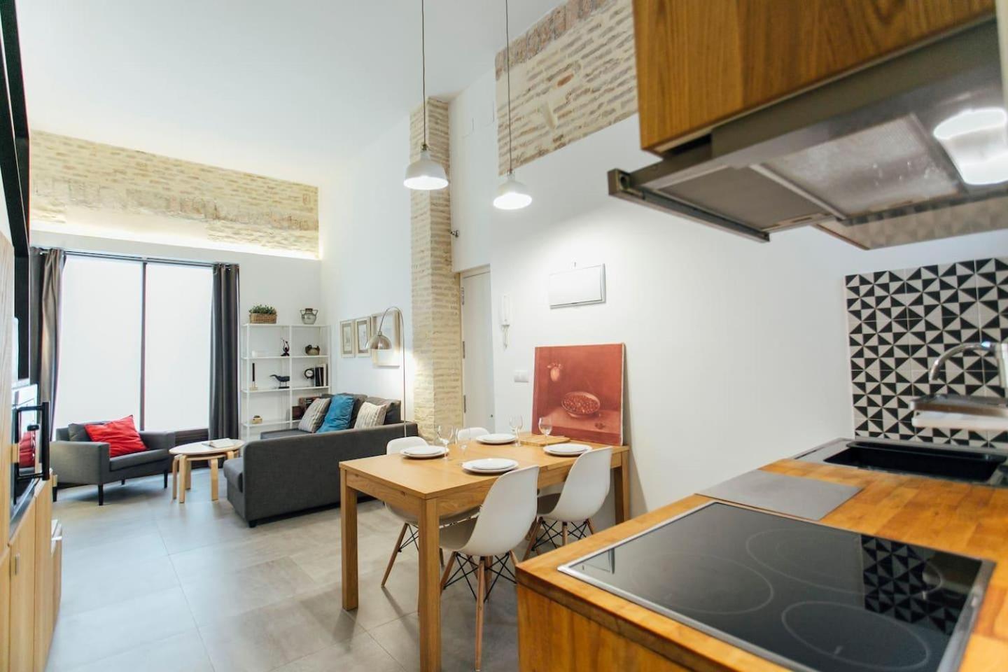 Amplio Apartamento De Diseno Precioso De Estilo Sevillano En Pleno Centro מראה חיצוני תמונה